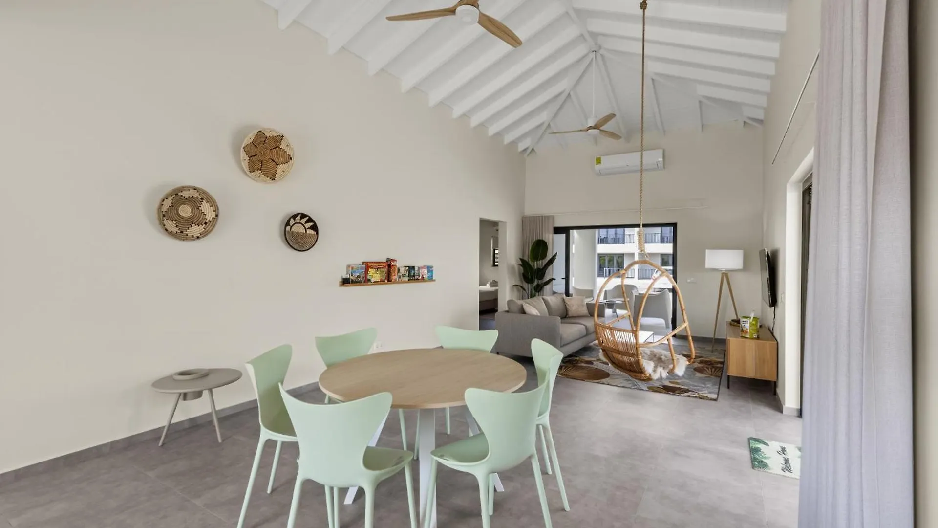 Villa Pura Vida Met Privezwembad, Mambo Beach Willemstad